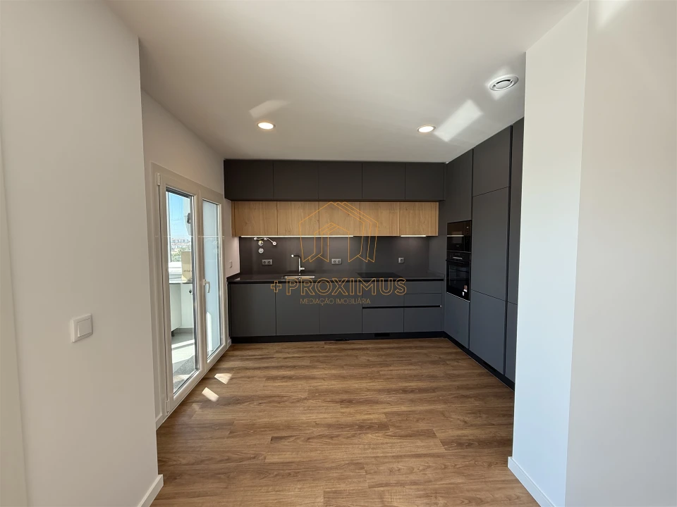 Apartamento T3 para Venda em Tavarede Foto 9