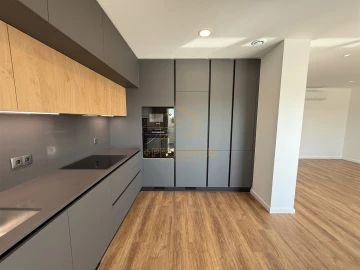 Apartamento T3 para Venda em Tavarede