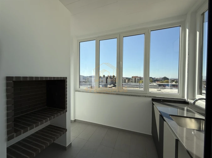 Apartamento T3 para Venda em Tavarede Foto 14