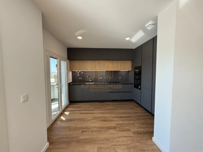 Apartamento T3 para Venda em Tavarede Foto 9