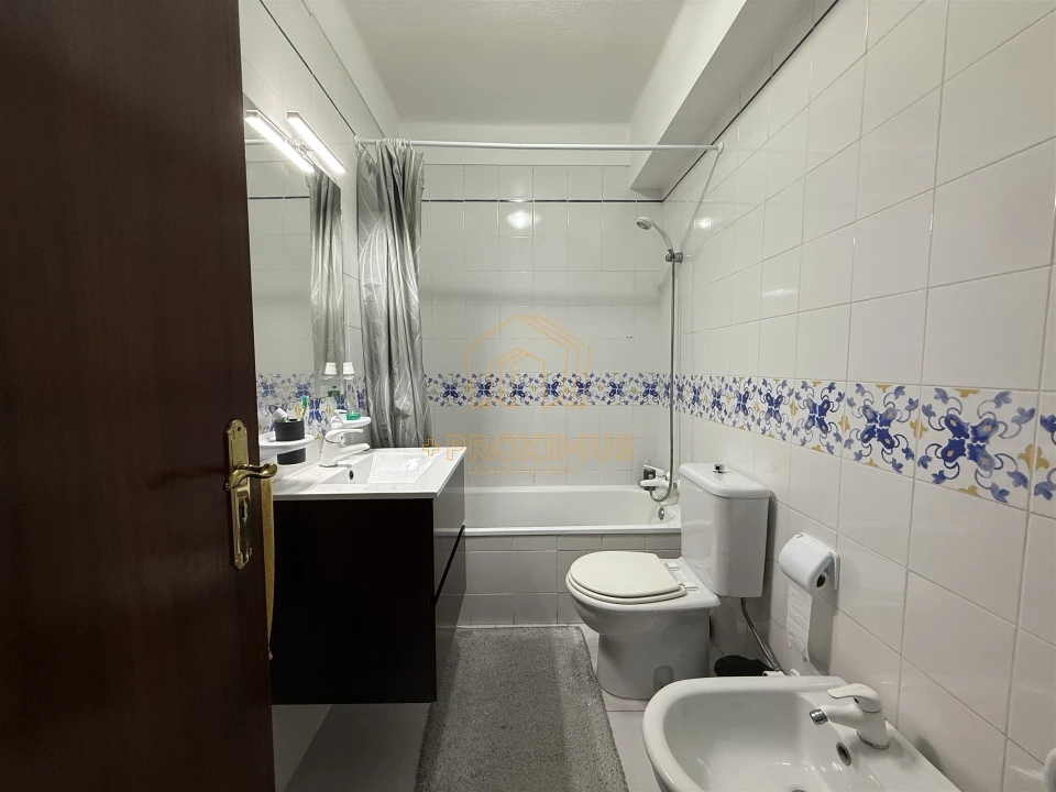 Apartamento T1 para Venda em Buarcos Foto 12