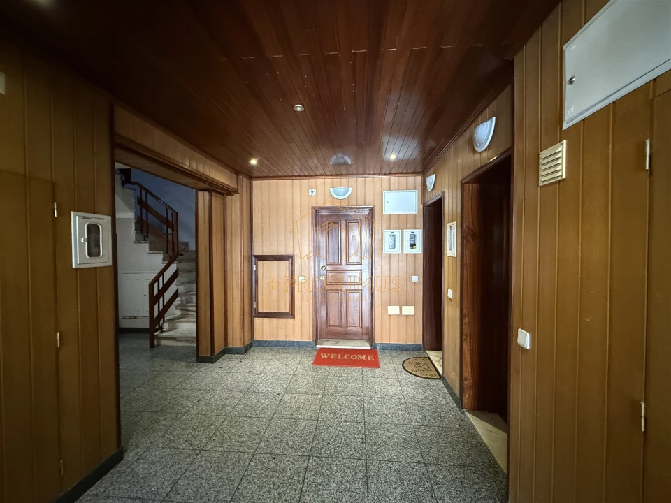 Apartamento T1 para Venda em Buarcos Foto 1