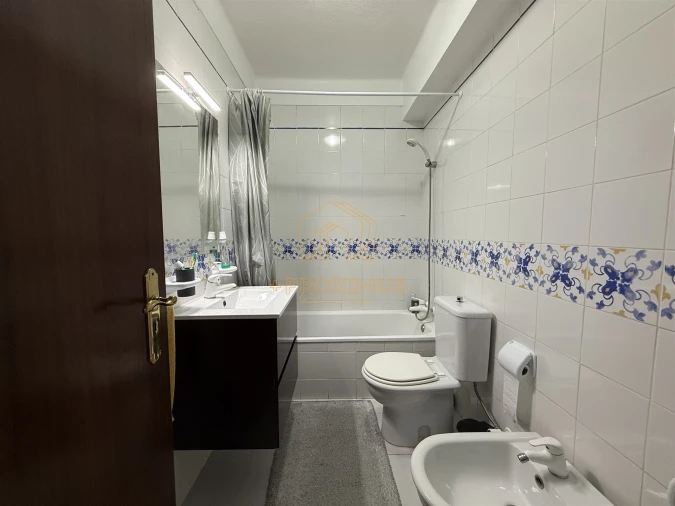 Apartamento T1 para Venda em Buarcos Foto 12