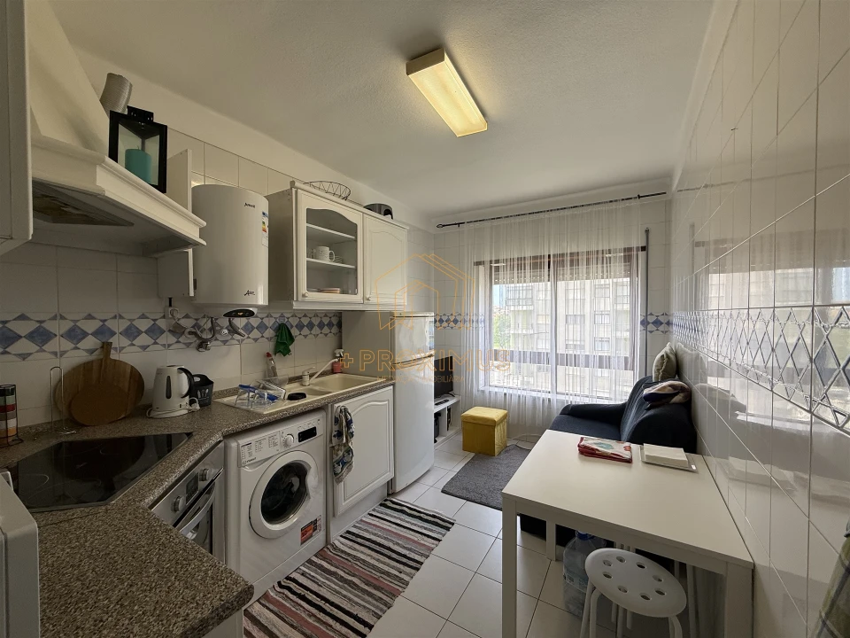 Apartamento T1 para Venda em Buarcos Foto 4