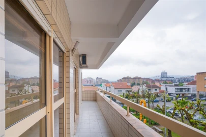 Apartamento T4 para Venda em Arcozelo