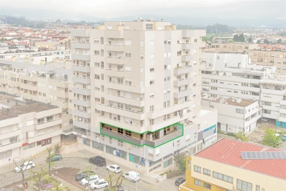 Apartamento T4 para Venda em Arcozelo