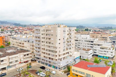 Apartamento T4 para Venda em Arcozelo