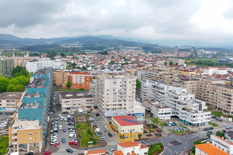 Apartamento T4 para Venda em Arcozelo Foto 2