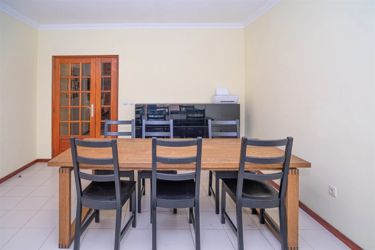 Apartamento T4 para Venda em Arcozelo Foto 11