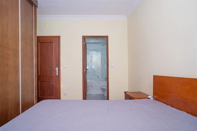 Apartamento T4 para Venda em Arcozelo Foto 14