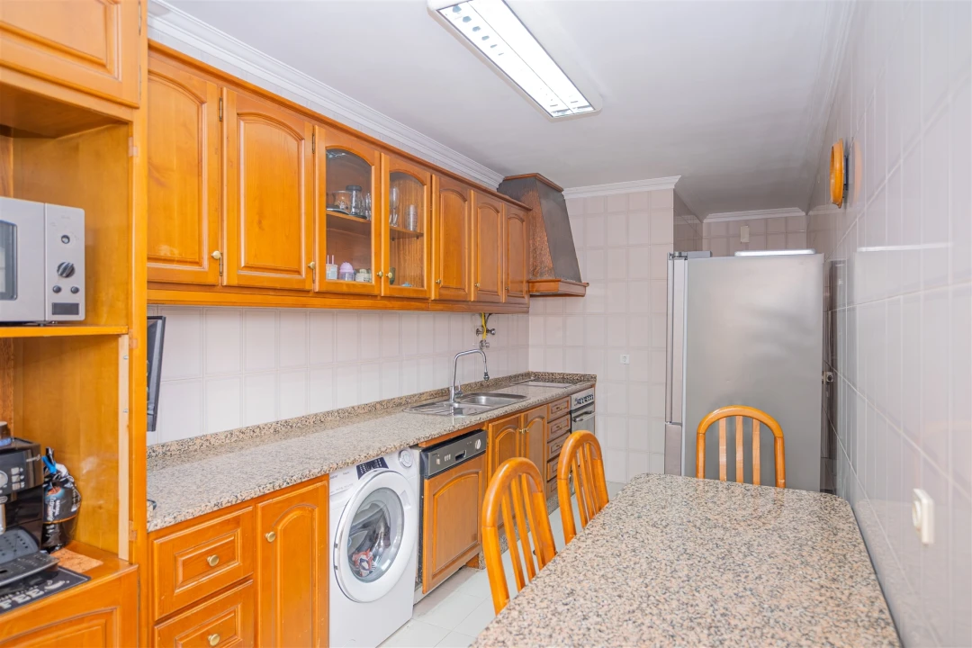 Apartamento T4 para Venda em Arcozelo Foto 28