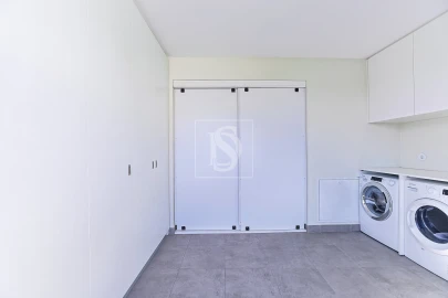 Moradia T4 para Venda em Perafita, Lavra e Santa Cruz do Bispo