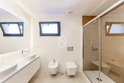 Moradia T4 para Venda em Perafita, Lavra e Santa Cruz do Bispo