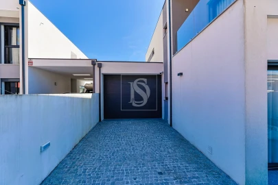 Moradia T4 para Venda em Perafita, Lavra e Santa Cruz do Bispo