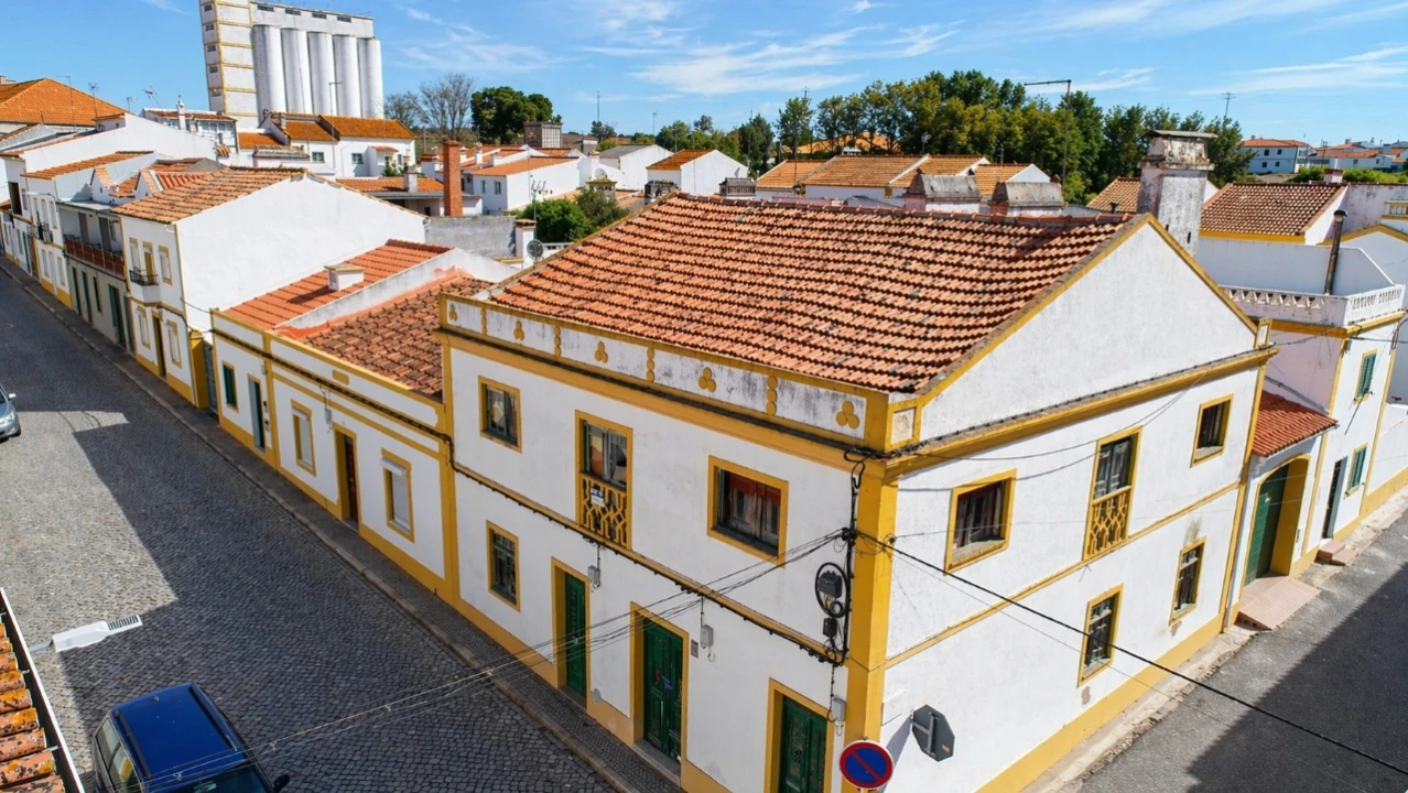 Moradia T6 para Venda em Alter do Chão Foto 2