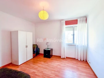 Apartamento T3 para Venda em São João Baptista e Santa Maria dos Olivais