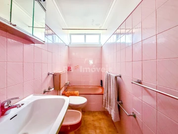 Apartamento T3 para Venda em São João Baptista e Santa Maria dos Olivais