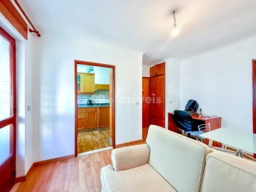 Apartamento T3 para Venda em São João Baptista e Santa Maria dos Olivais