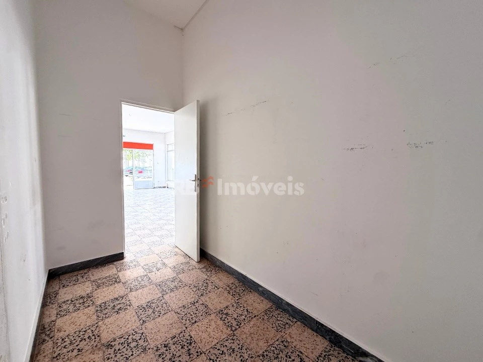 Loja para Arrendamento em São João Baptista e Santa Maria dos Olivais Foto 21