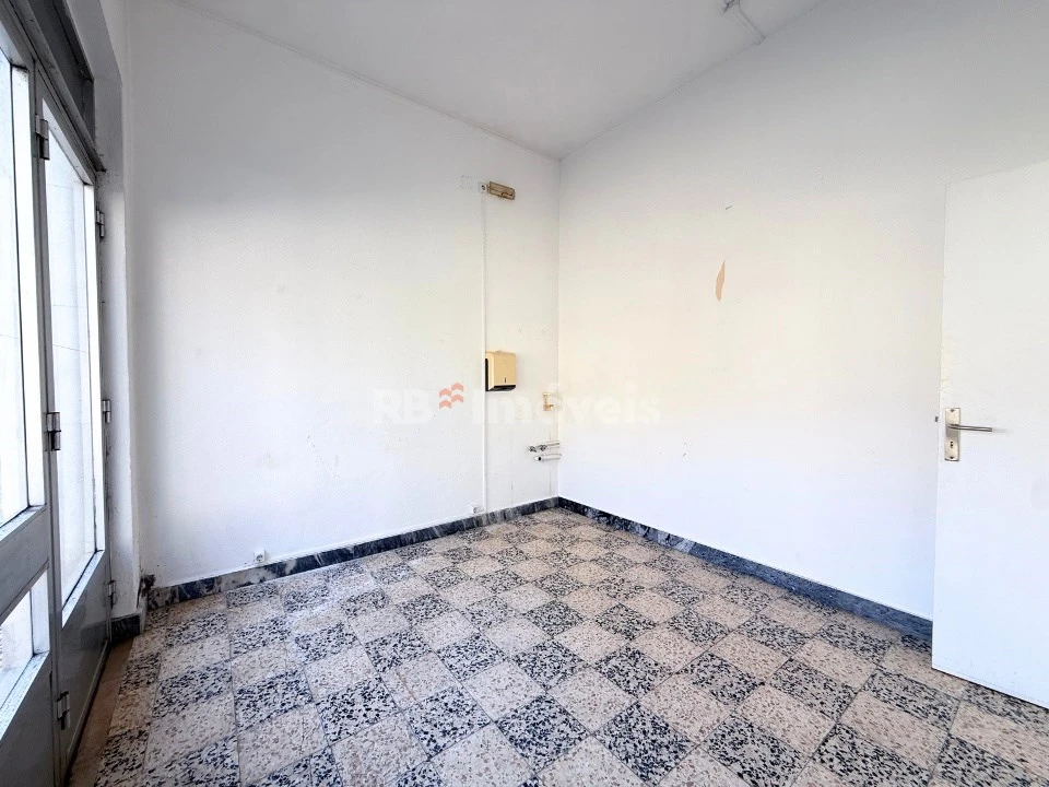 Loja para Arrendamento em São João Baptista e Santa Maria dos Olivais Foto 23