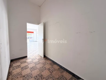 Loja para Arrendamento em São João Baptista e Santa Maria dos Olivais