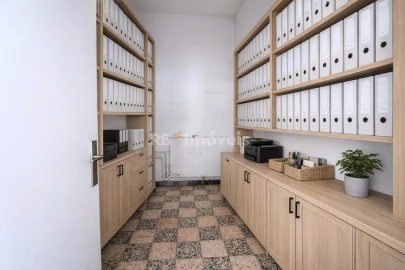 Loja para Arrendamento em São João Baptista e Santa Maria dos Olivais