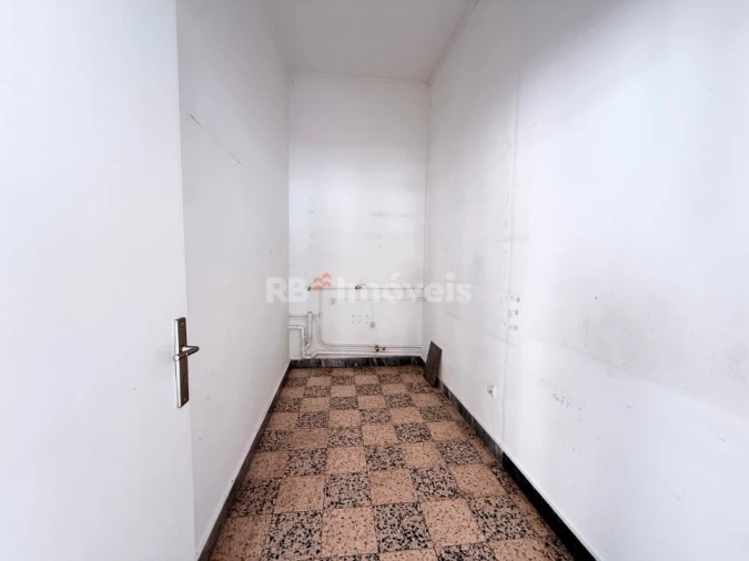 Loja para Arrendamento em São João Baptista e Santa Maria dos Olivais Foto 13