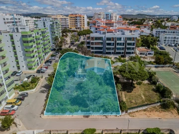 Terreno para Venda em Quarteira