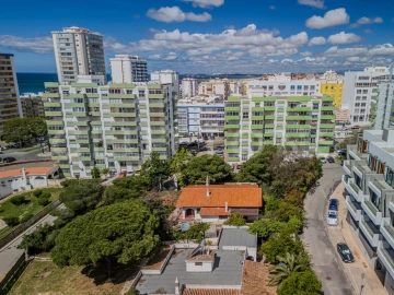 Terreno para Venda em Quarteira