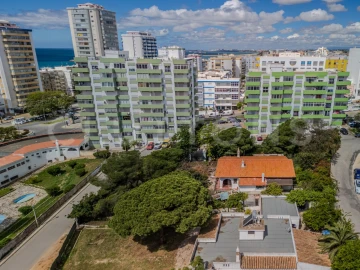 Terreno para Venda em Quarteira