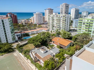 Terreno para Venda em Quarteira