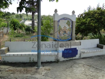 Quinta T2 para Venda em Alenquer (Santo Estêvão e Triana)