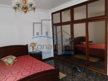 Quinta T2 para Venda em Alenquer (Santo Estêvão e Triana)