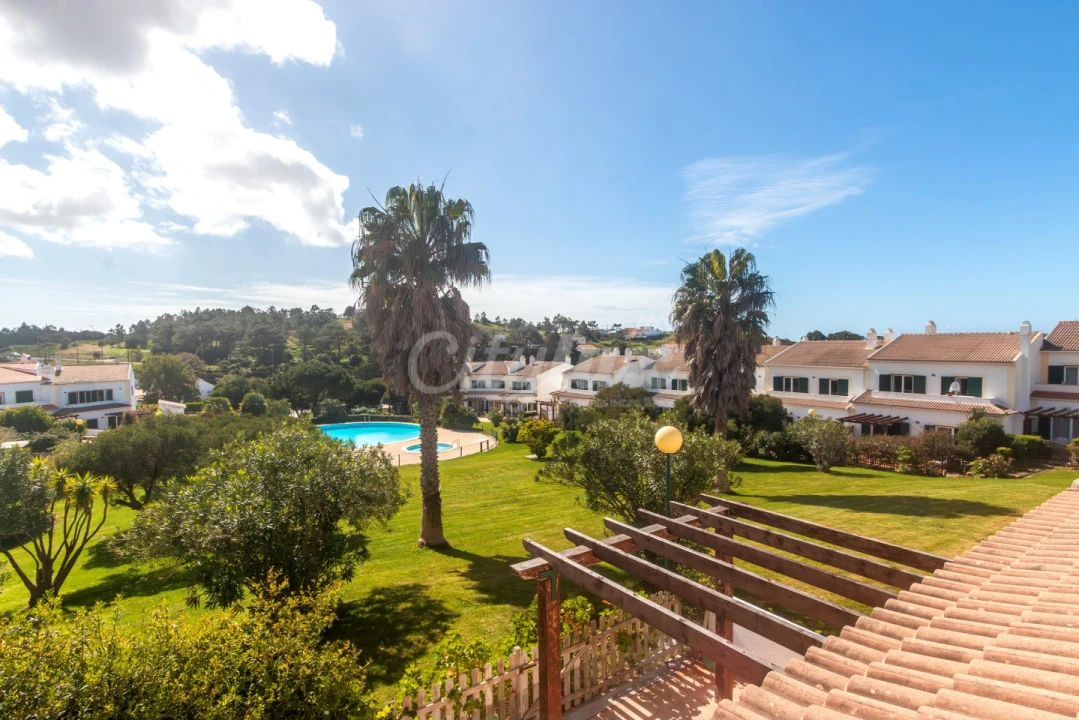 Moradia T4 para Arrendamento em Alcabideche Foto 24