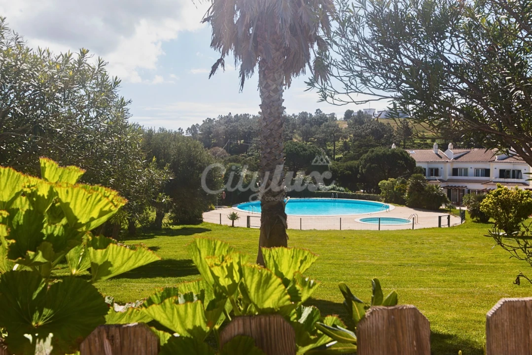 Moradia T4 para Arrendamento em Alcabideche Foto 1