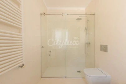 Moradia T4 para Arrendamento em Alcabideche