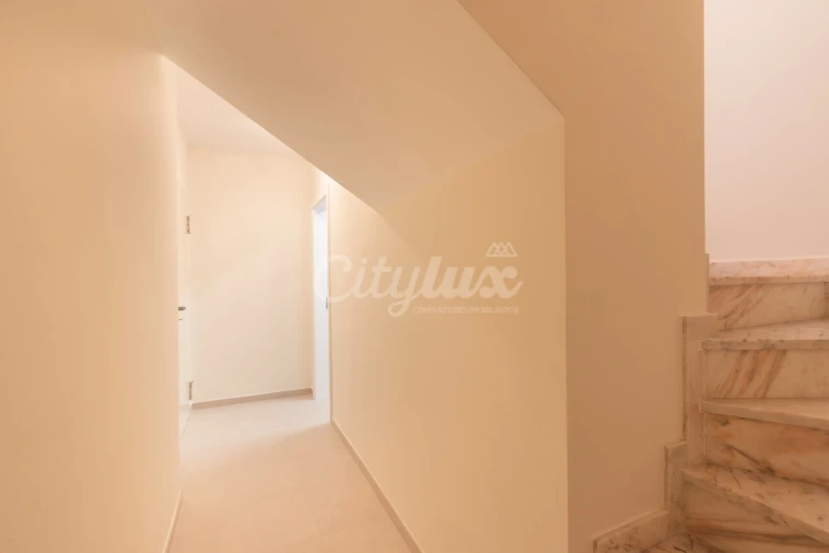 Moradia T4 para Arrendamento em Alcabideche Foto 29