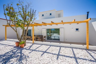 Moradia T2 para Venda em Moncarapacho e Fuseta