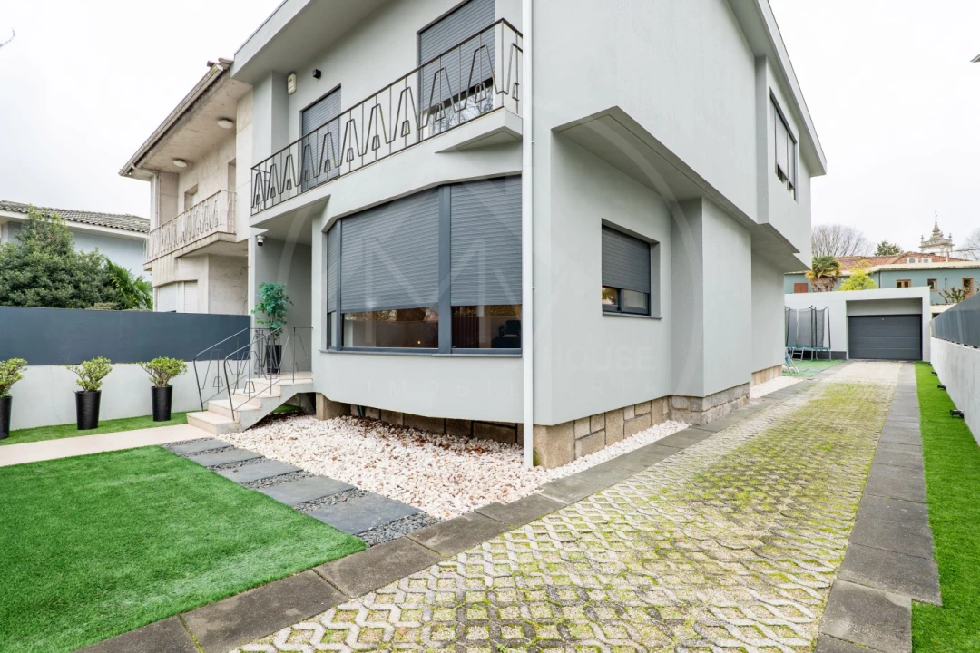 Moradia T4 para Venda em Braga (Maximinos, Sé e Cividade) Foto 2