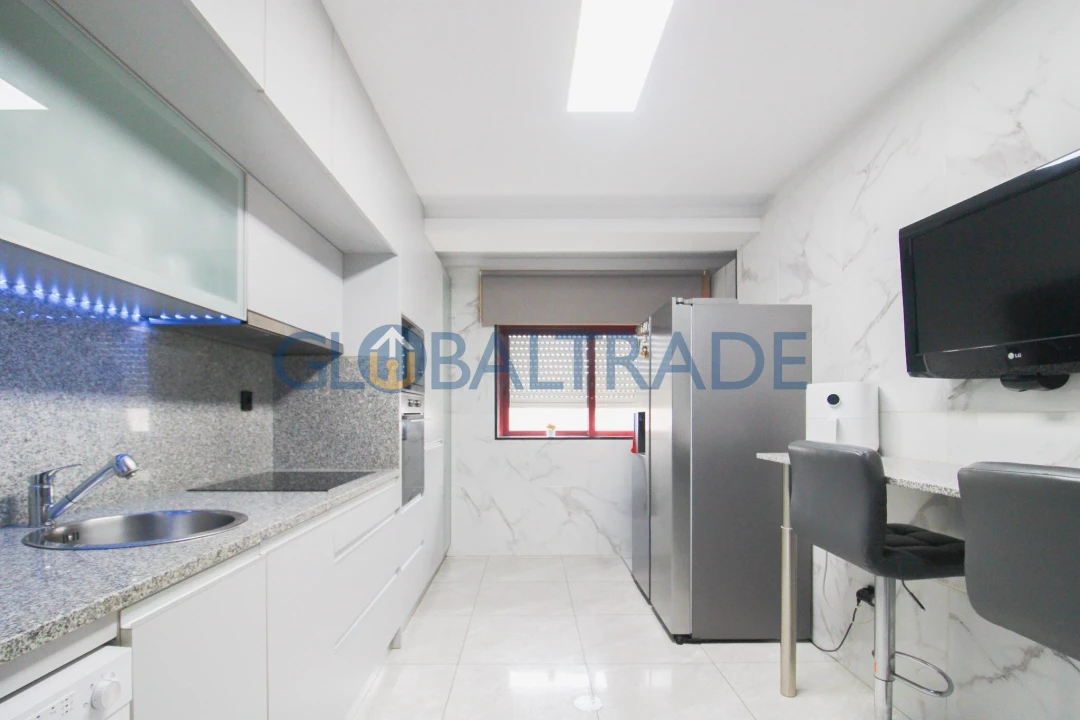 Apartamento T3 para Venda em Rio Tinto Foto 4