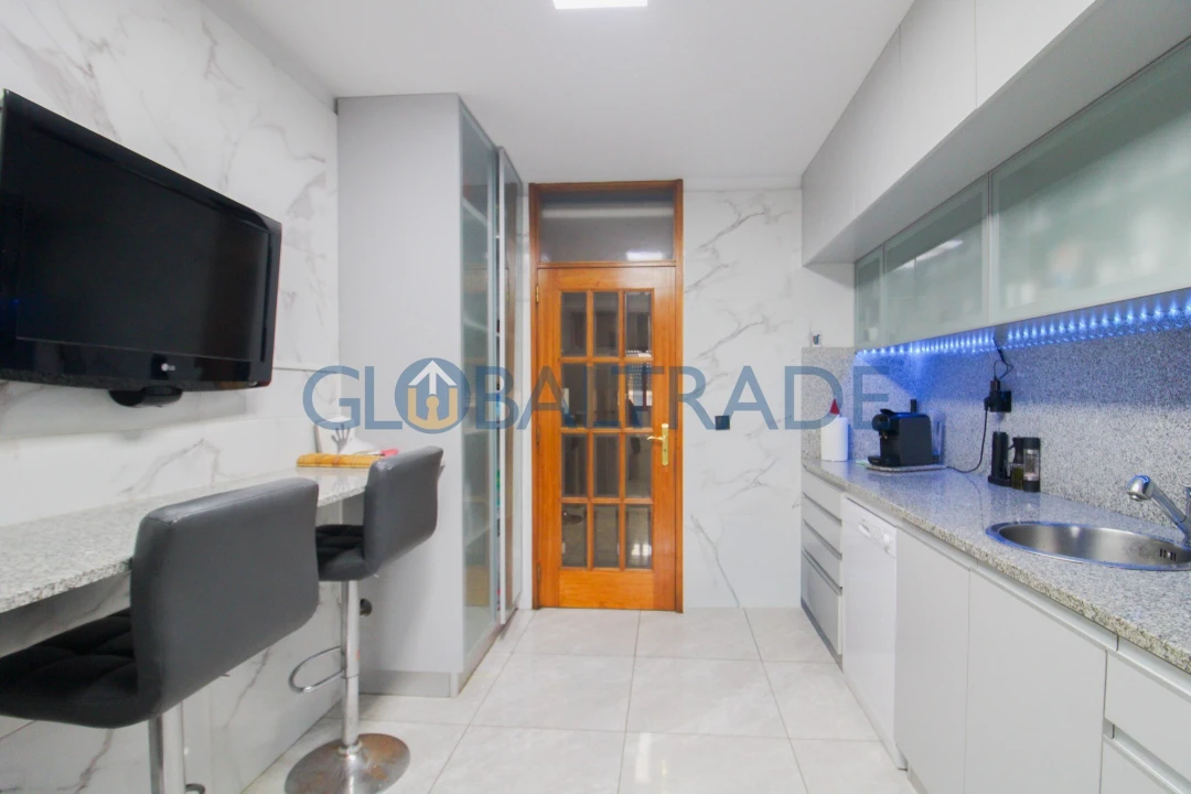 Apartamento T3 para Venda em Rio Tinto Foto 13