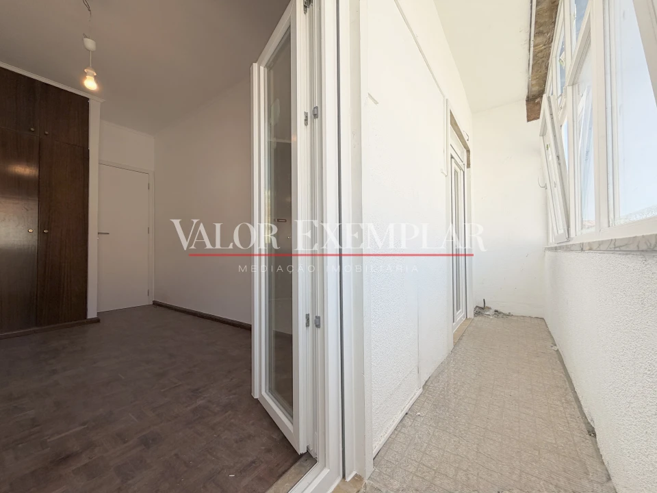 Apartamento T2 para Venda em Venteira Foto 6