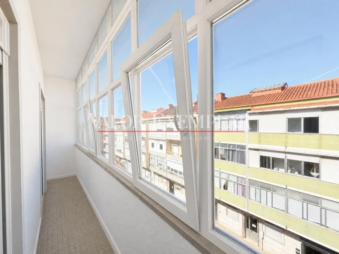Apartamento T2 para Venda em Venteira Foto 10