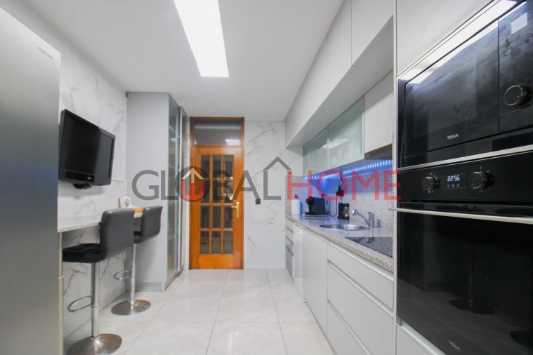 Apartamento T3 para Venda em Rio Tinto Foto 7