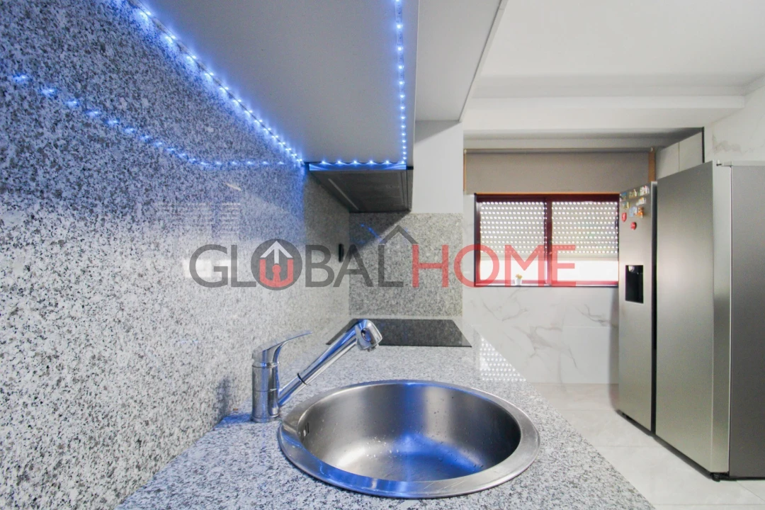 Apartamento T3 para Venda em Rio Tinto Foto 3
