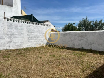 Terreno para Venda em Aldeia dos Fernandes