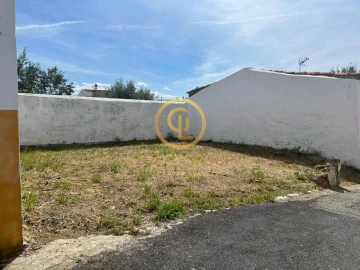 Terreno para Venda em Aldeia dos Fernandes