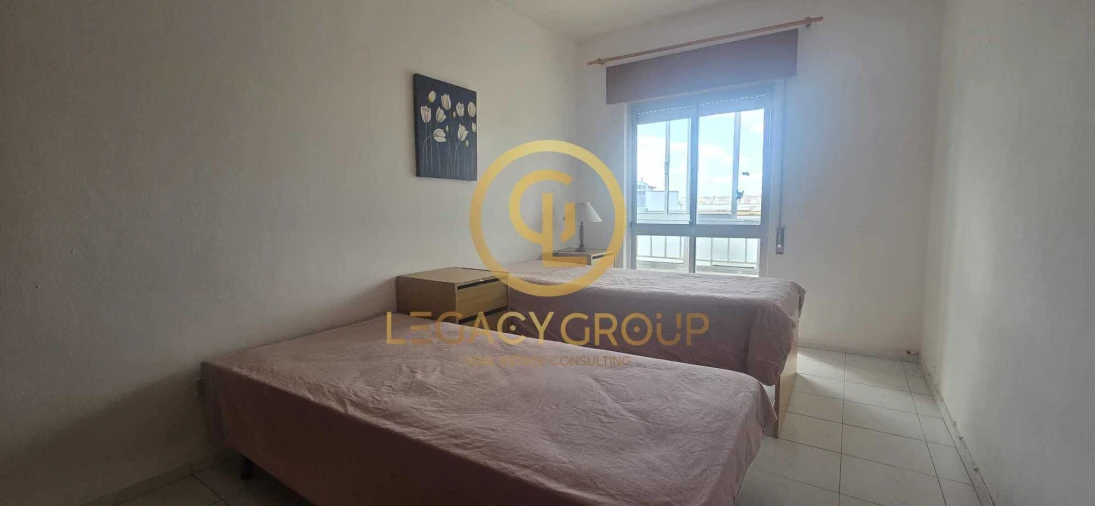 Apartamento T2 para Venda em Portimão Foto 13