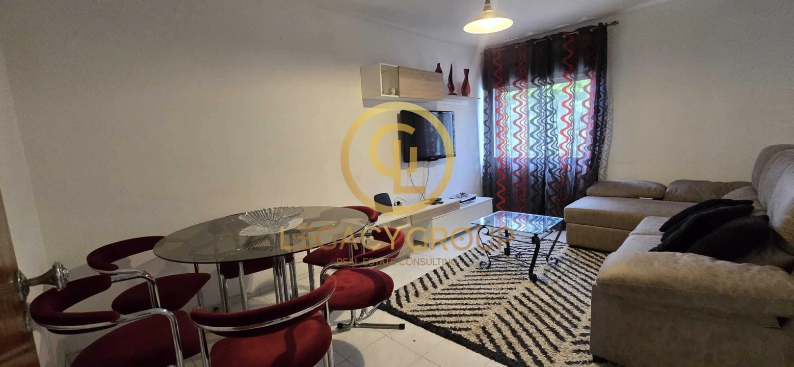 Apartamento T2 para Venda em Portimão Foto 3