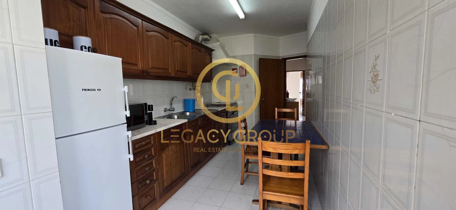 Apartamento T2 para Venda em Portimão Foto 9